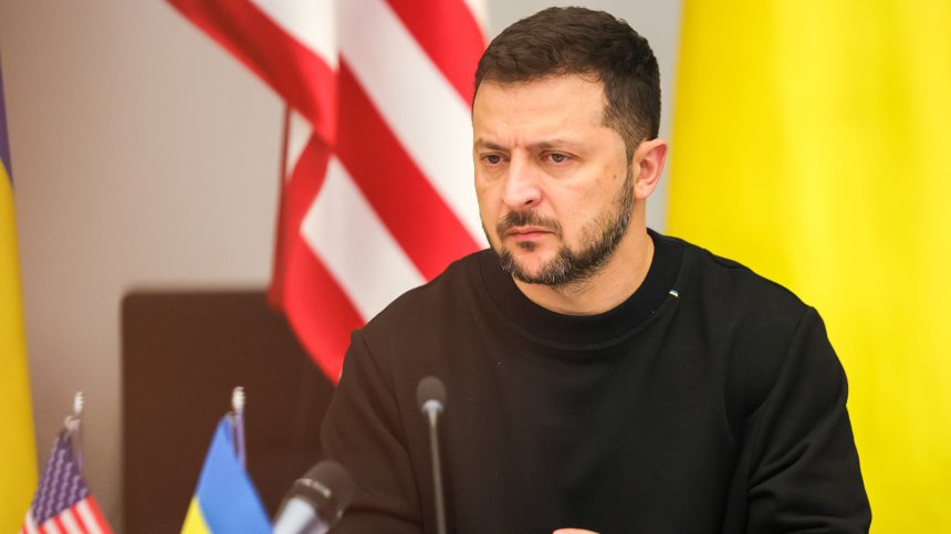 Зеленски иска още оръжия: Важно е да оцелеем, трябва да спечелим зимната битка