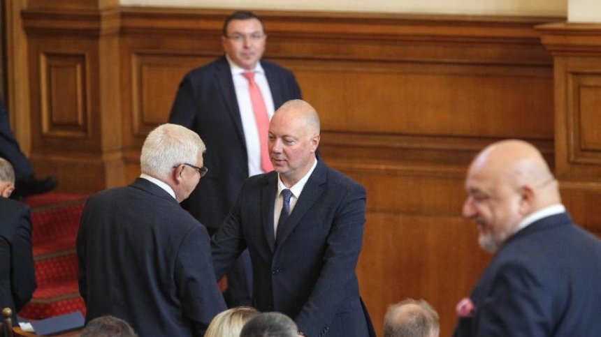 Ще се опита ли ГЕРБ да управлява чрез правителство на малцинството?