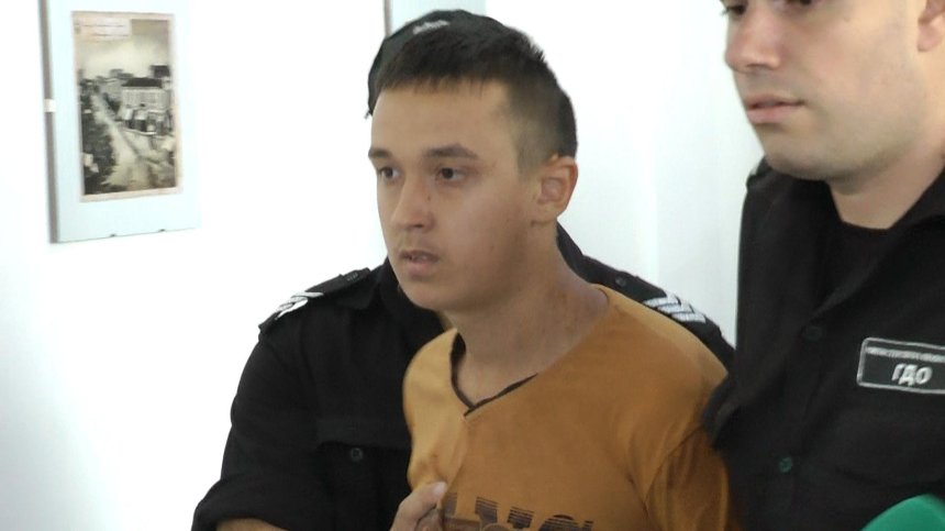 С опасност за живота е жената, намушкана от убиеца на 11-годишната Никол в Бургас