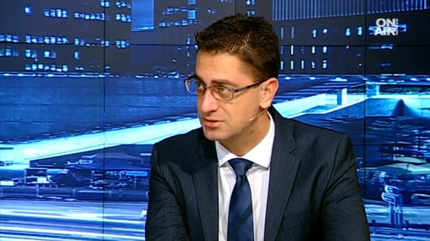 Напрежение, скандали, оставки... Има ли по-добра алтернатива на управляващите?