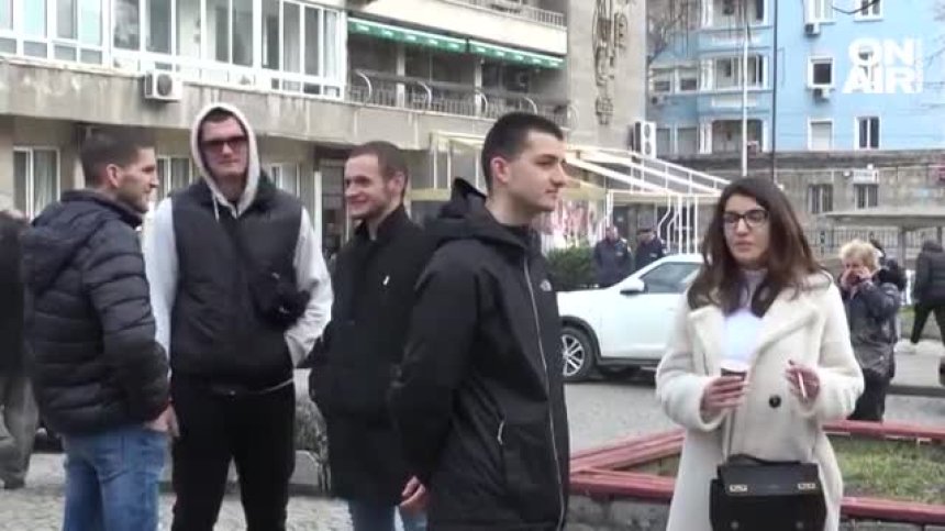 Студенти протестираха в Пловдив срещу "зелените сертификати" 