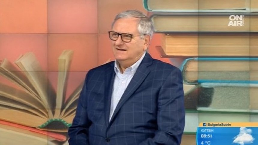 "Безумие и слава" разказва за десетилетното противопоставяне между САЩ и Русия