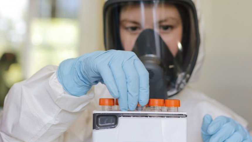 Ковид-19 мутира в 7 основни щама за година