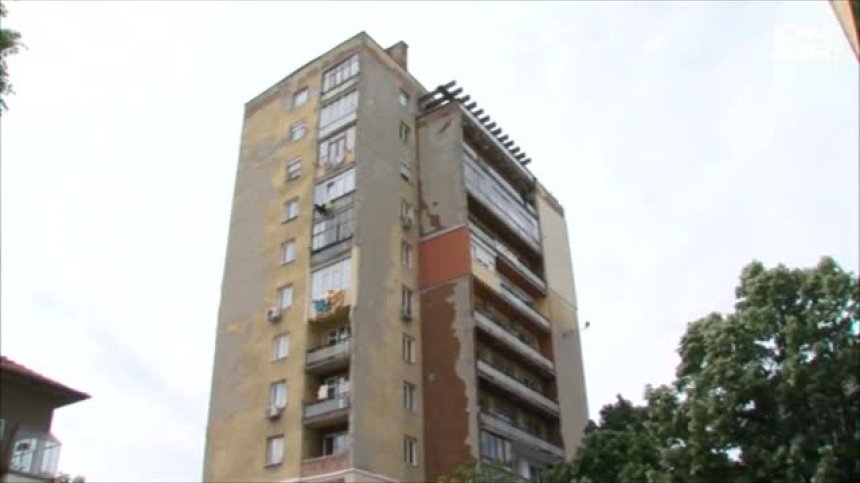 Служебният министър на регионалното развитие със сигнал за санирането