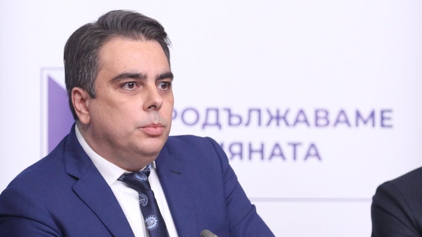 Василев: Събрахме недостатъчните 117 депутати, няма да подкрепим мандат на ИТН