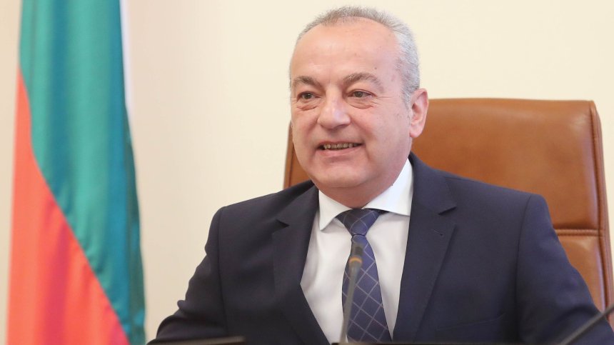 Донев с усмивка: Изборите в България са честни, но не трябва да бъдат чести