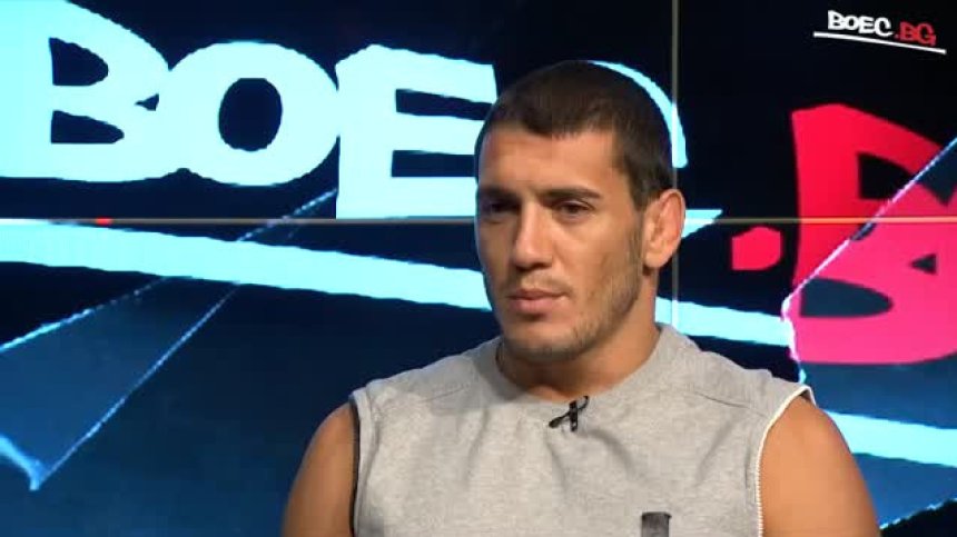 Един от най-популярните ММА бойци у нас Светлозар Савов - Зарко бе специален гост в "BOEC.BG"