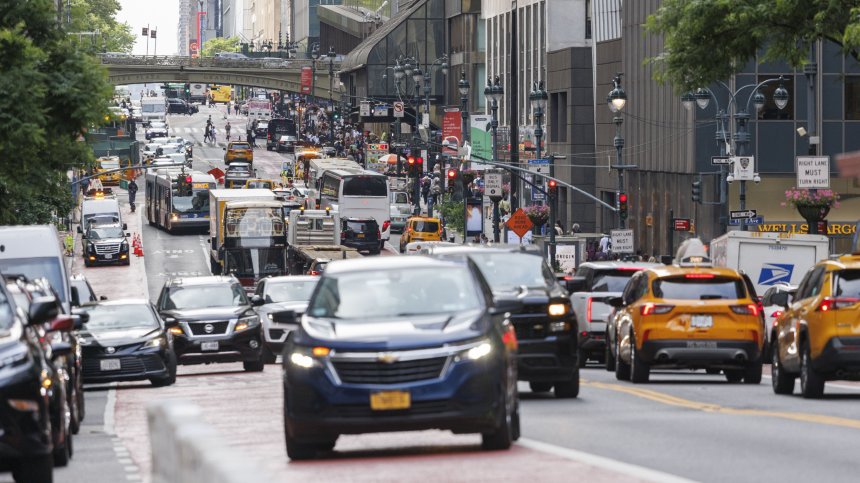 Рекордните 71 млн. американци тръгват на път за 4 юли