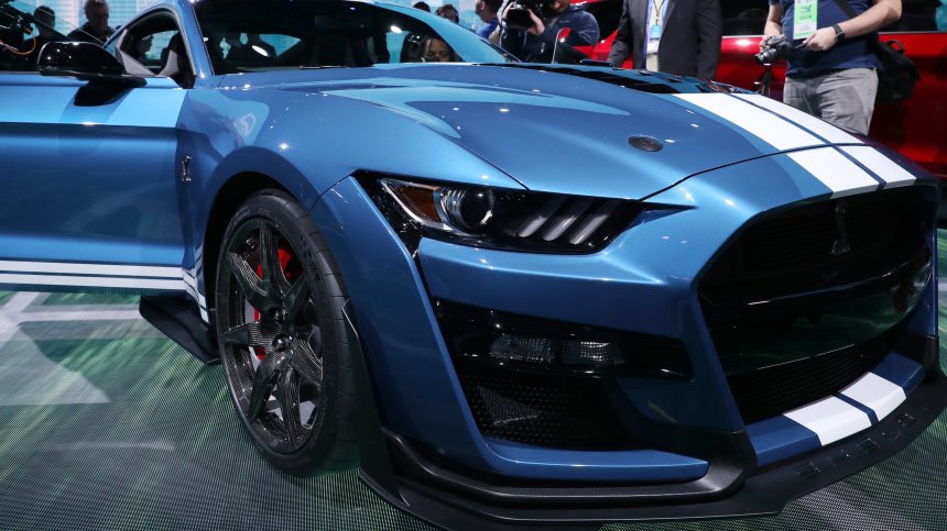 Новият Mustang Shelby GT500 с умопомрачителните 1200 к.с.