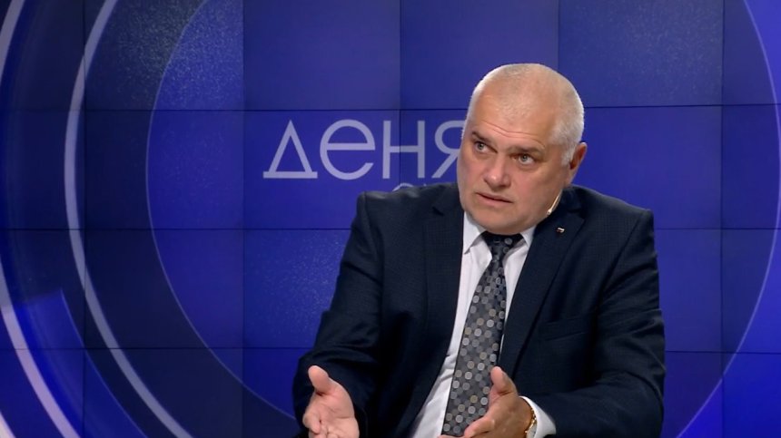 Валентин Радев: Зеленски молеше за помощ, Радев повтаря цитати на Путин