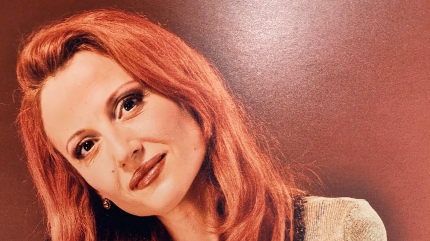 Радинела Бусерска - откровено за журналистиката, живота и огненочервената коса