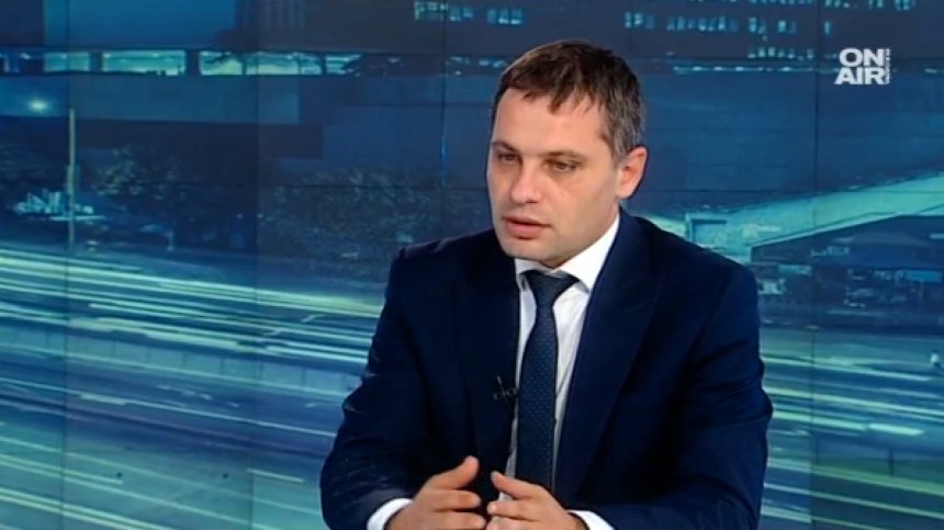 ГЕРБ и БСП осигурявали зрелище на народа, Патриотите - хляб