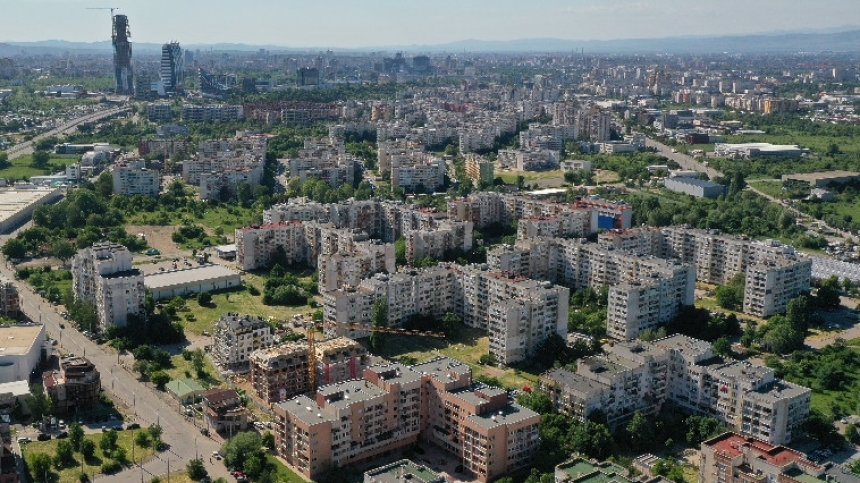 Чужденци инвестират в имоти у нас, скъпи са дори жилищата в крайните "Люлин" и "Дружба"
