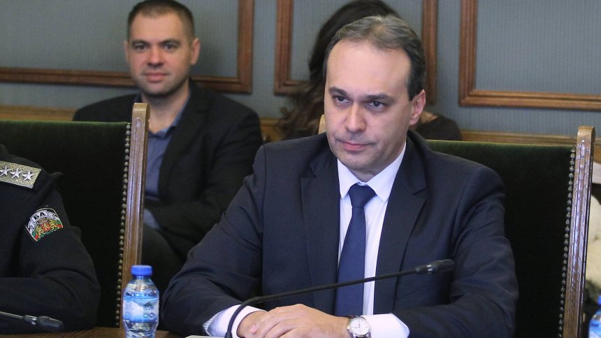 Военният министър Заков призова ЕС и НАТО за повече помощ за Украйна