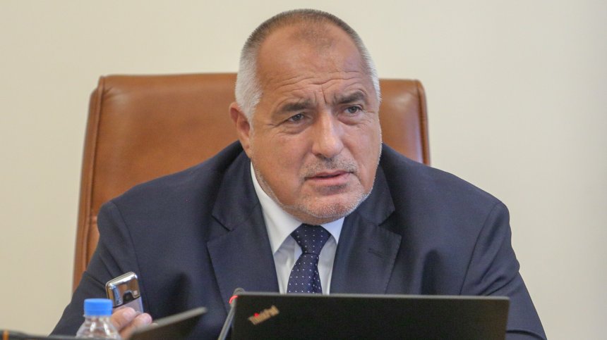 Борисов се самоизолира след положителния тест на Нанков