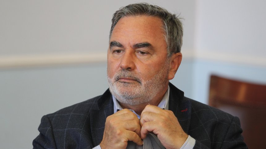 Доц. Кунчев: При карантина в клас децата ще учат дистанционно