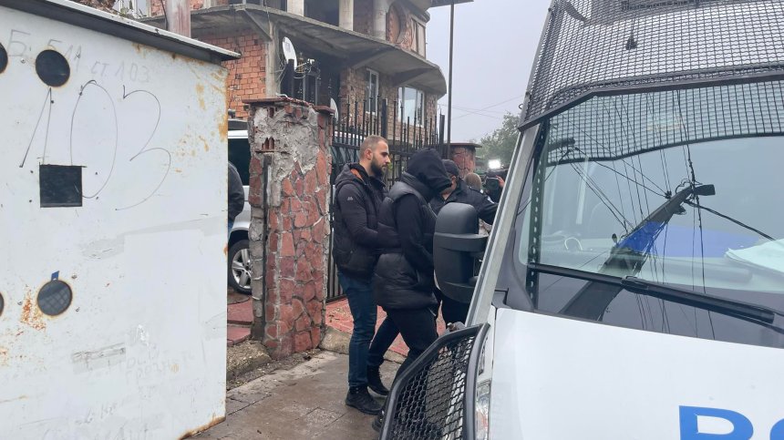 Полицията влезе и в ромска махала в София, проверяват за мигранти