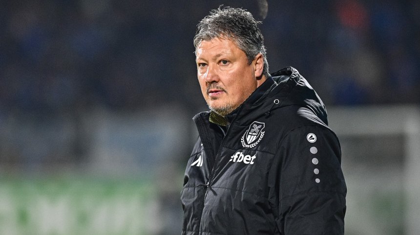 "Хебър" официално се раздели с Любо Пенев