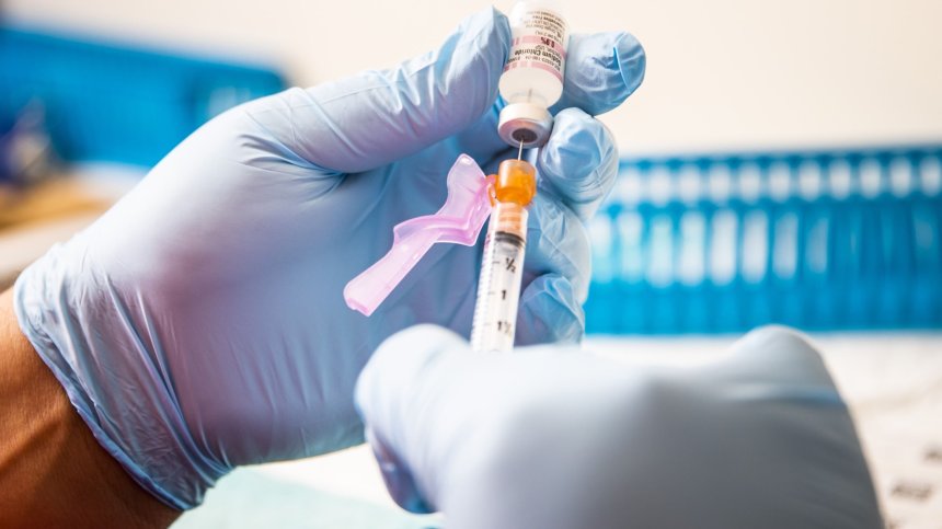 Властите в Израел с нови правила за третата доза ваксина срещу Ковид-19