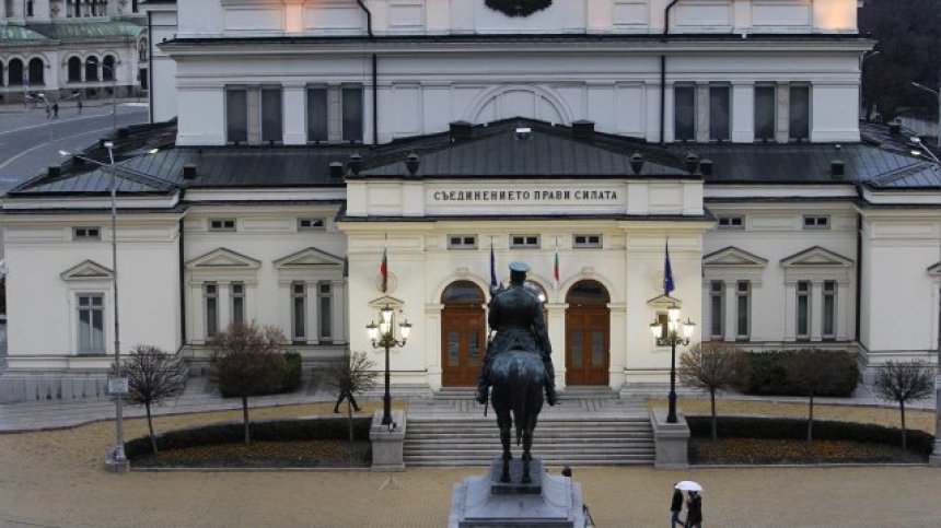 Депутатите обсъждат Бюджет 2020 на първо четене