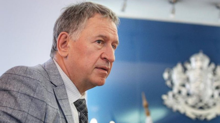 Кацаров: Задължителна карантина, ако на границата се покаже само сертификат за ваксинация