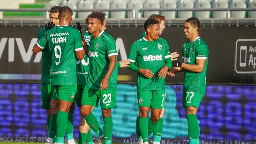 "Хебър" изгони десетима футболисти преди паузата