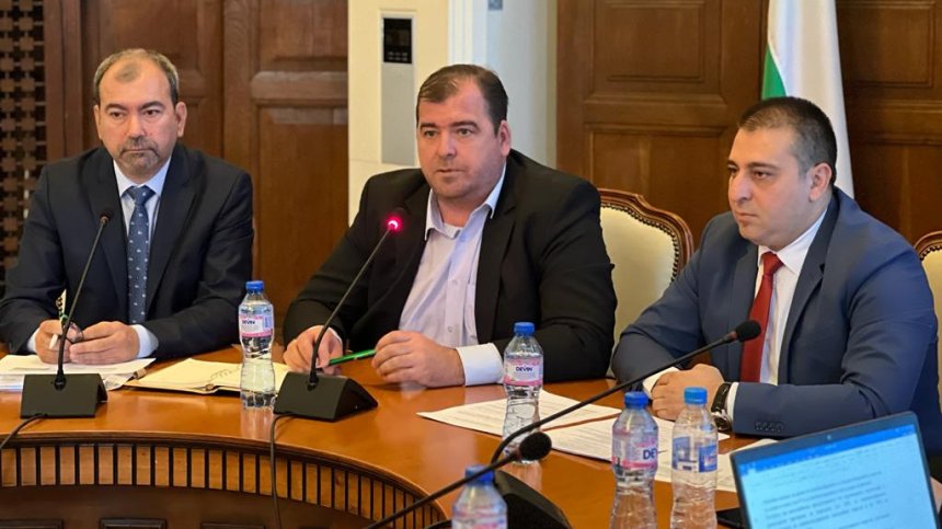 Държавата ще подкрепи фермерите: Дава повече средства за развъдните асоциации 