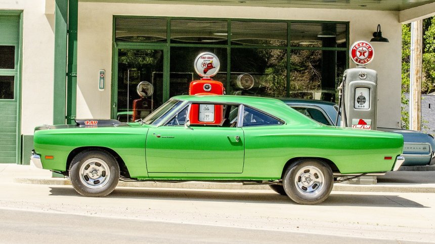 Пускат първото екологично чисто гориво за стари автомобили