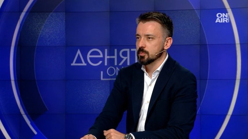 Кристиян Шкварек: Тръмп гради успешна стратегия и сключва чудовищни сделки