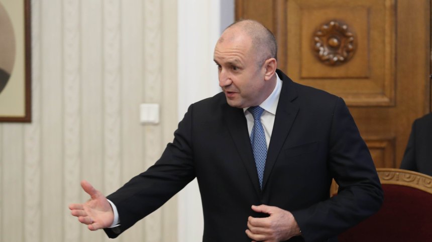 Румен Радев е на официално посещение в Тирана