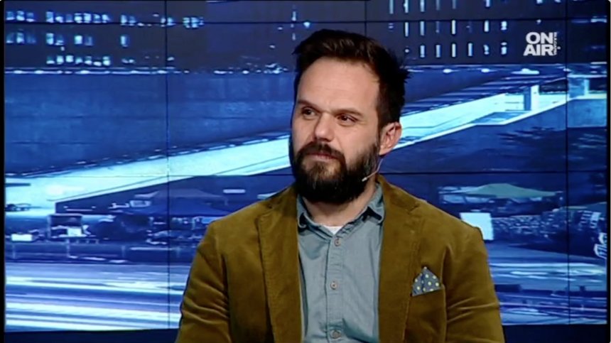 Венецуела е заложник на Великите сили, заяви историк