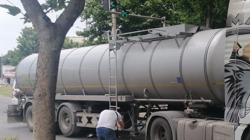 Опасност за деца и домове: В Нови Искър искат забрана на цистерните