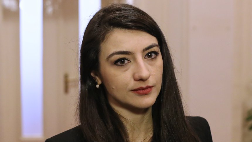 Бориславова: Бойко ни лук ял, ни лук мирисал, оставя жените в ГЕРБ да поемат отговорността