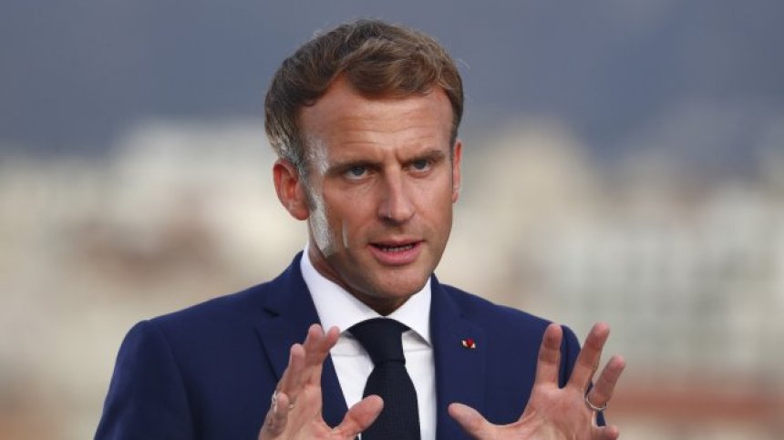 Макрон съобщи, че военни са убили лидера на "Ислямска държава в Сахара"