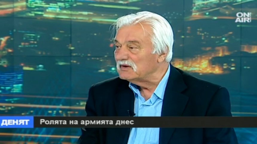 Ген. Люцкан Люцканов: Показаната на парада военна техника, е на 30 години!