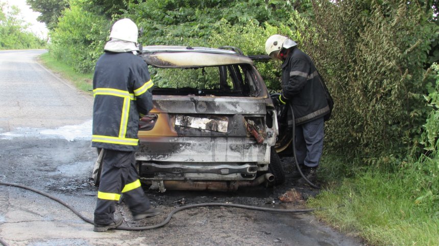 Намериха овъглено тяло в изгорял автомобил в землището на село Литаково
