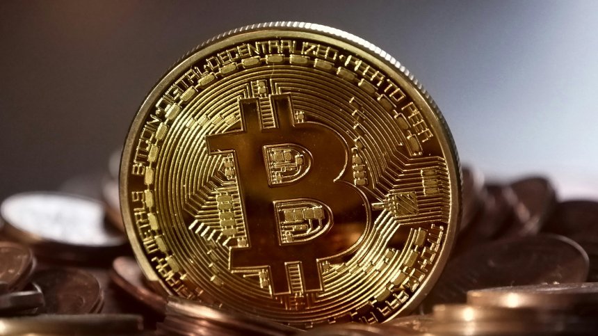 Биткойнът скочи до $60 000, предвиждат се рекордни стойности на криптовалутата