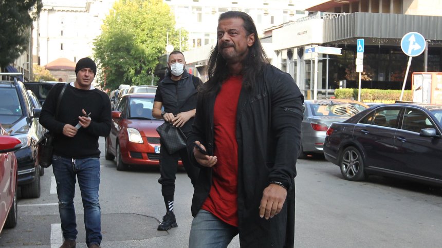 Ресторантьори и хотелиери: Махайте "зеления сертификат" и вдигнете нивото на ваксинация