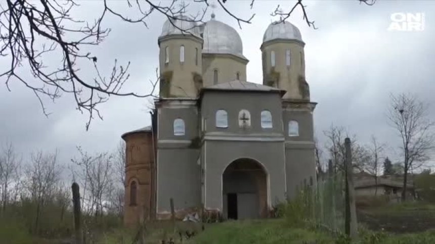 Уникална църква в Силистренско тъне в разруха, търсят пари за ремонта ѝ