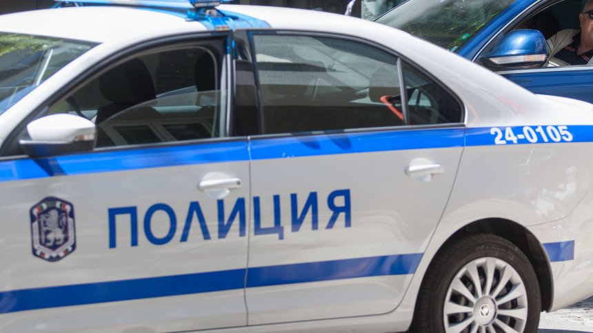 Хванаха 33-годишна мъртво пияна шофьорка, криволичила по пътя