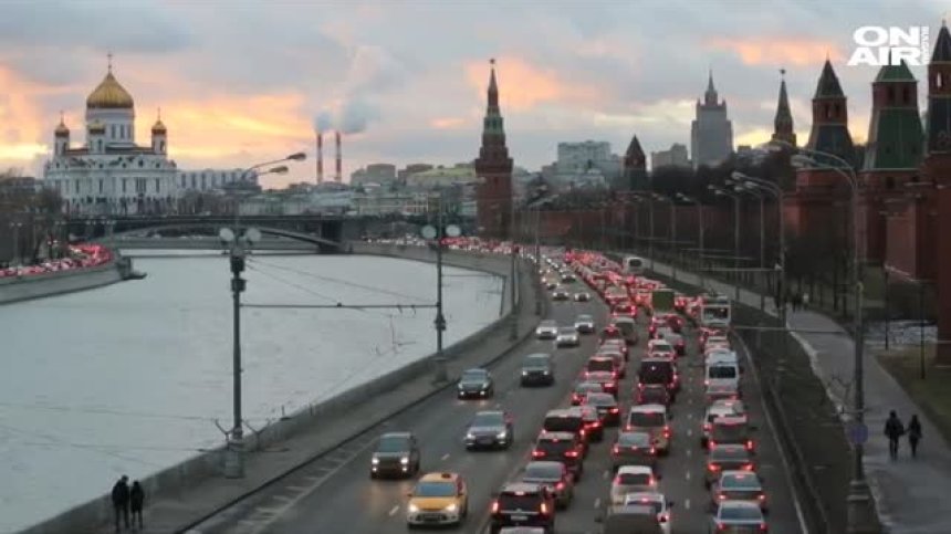 Москва е под пълна карантина, по-голяма част от заразените са млади