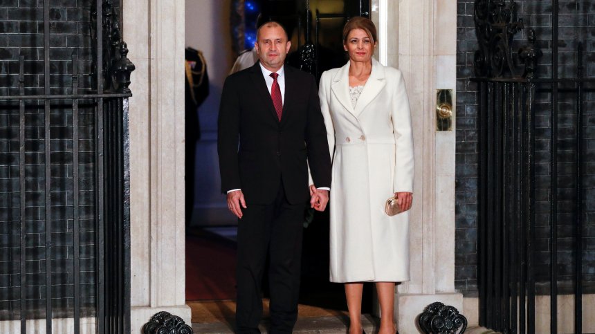 Деси Радева и Мелания Тръмп впечатлиха със стил на срещата в Лондон