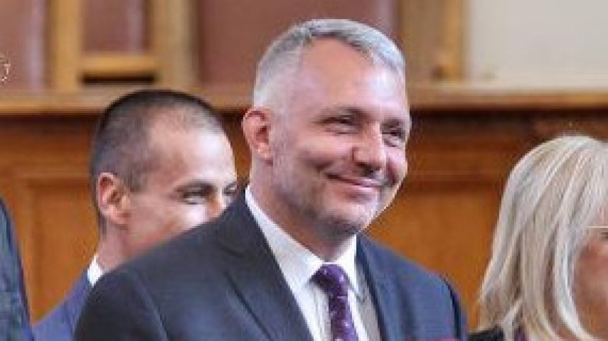 Хаджигенов: Най-добре Тошко и Татяна да се вземат и да заживеят заедно