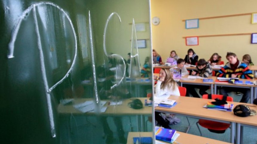 PISA 2022: Добре ли реагират учениците ни при реални житейски казуси?