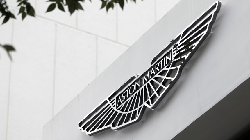 Aston Martin продава дял от фирмата на милиардер от "Формула 1"