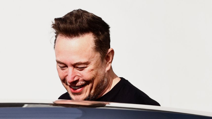 Слепи по рождение проглеждат от импланта Blindsight на Илън Мъск