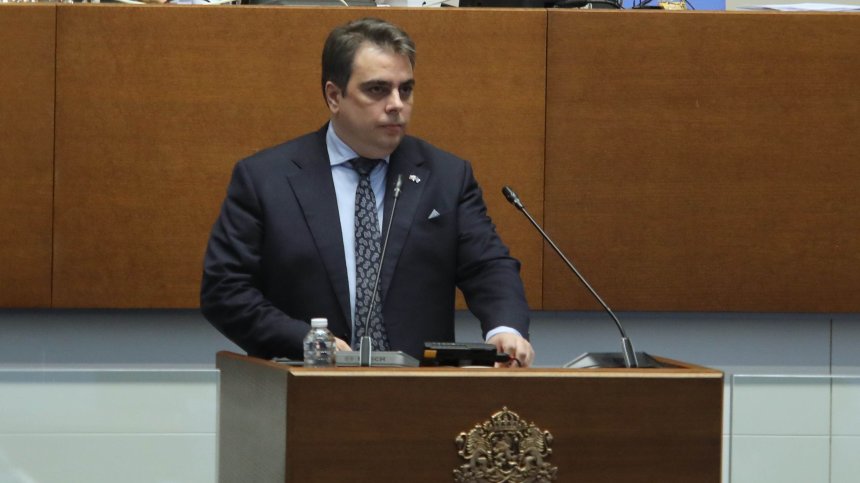 Василев: Правителството да върне отстъпката за горивата