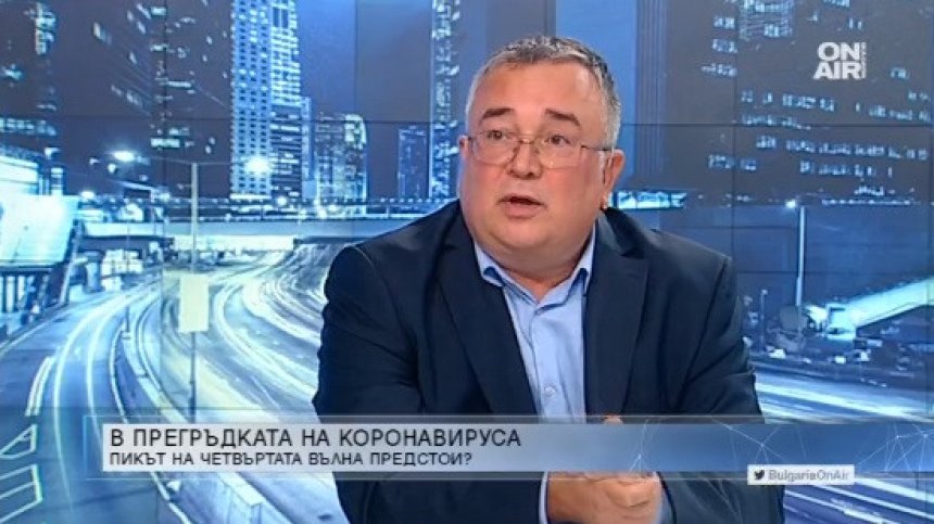 Д-р Ботев: В България се прекалява с антибиотиците при Ковид-19, хората се увреждат повече