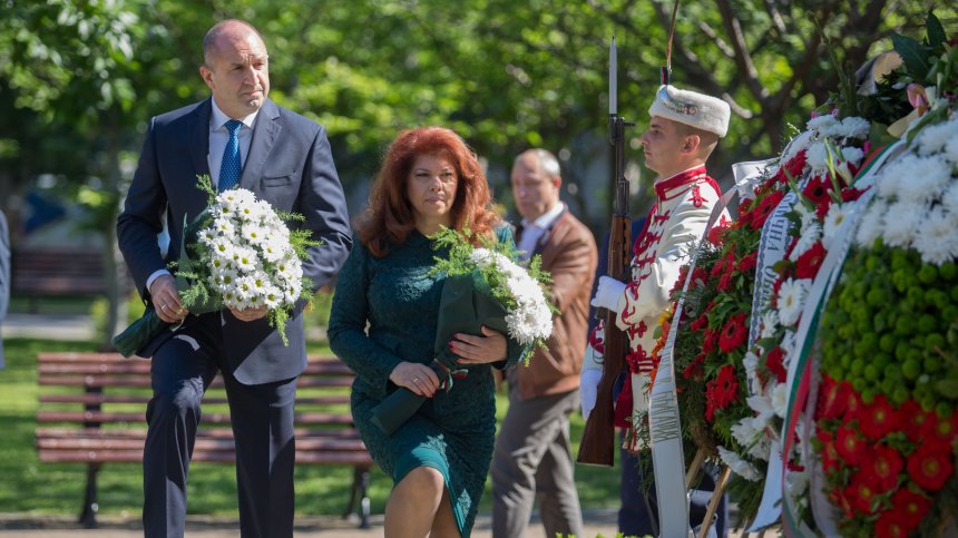 Радев: 24 май пречиства душите на всички българи