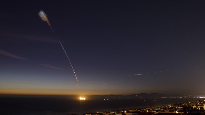 Български спътник ще излети в Космоса с "Фалкън 9" на SpaceX